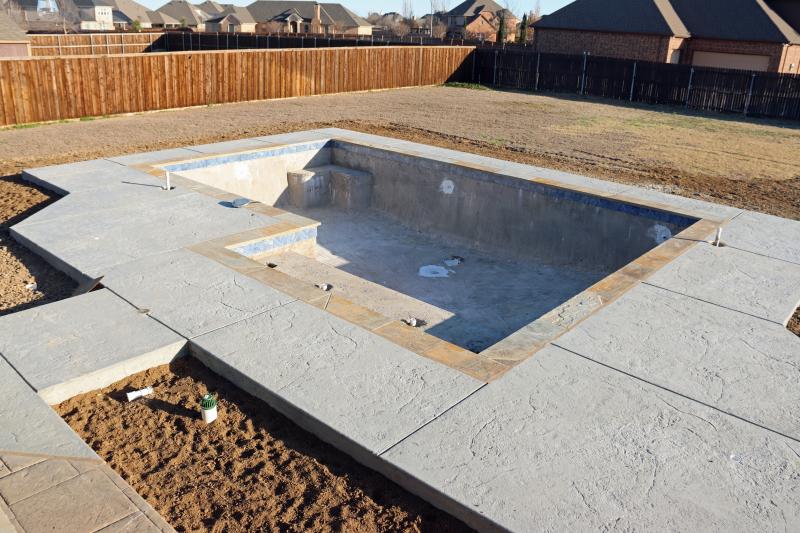 Aménager un bassin ou une piscine dans votre jardin, conseils pratiques